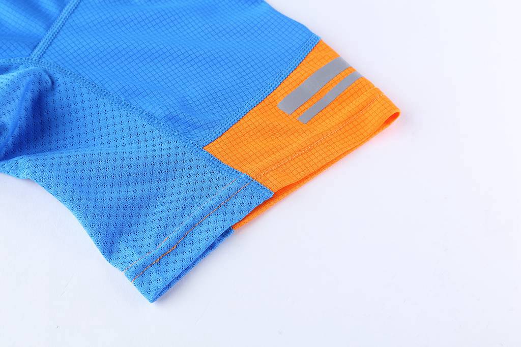 圓領T恤 新款速干T恤3D藍色細節(jié)展示