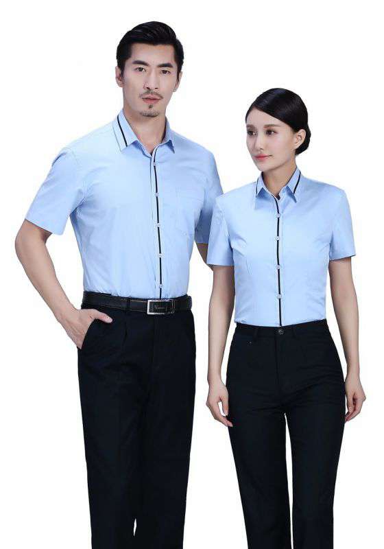 工作服定做與現成商品一樣嗎？有什么區別？